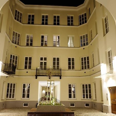 Apartment In The Heart Of Warschau Buitenkant foto